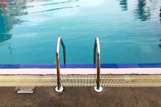 游泳池图片下载