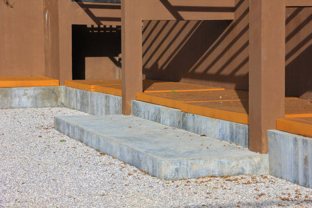 现代楼梯在建筑的前面图片下载