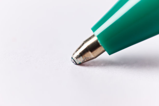 圆珠笔尖端的极端特写图片下载