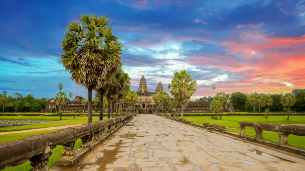 吴哥窟是柬埔寨的一个庙宇建筑群，也是世界上最大的宗教纪念碑。柬埔寨暹粒。艺术照片。美丽的世界。图片下载