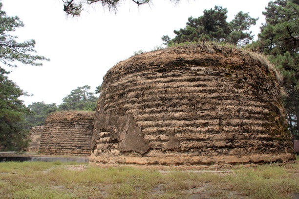 2012年5月13日，中国河北省遵化市，清东王陵公主墓建筑景观素材图片