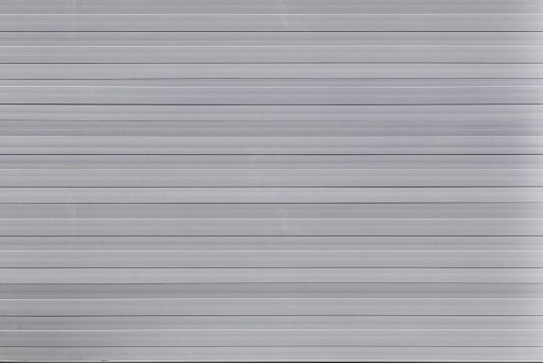 白色的车库门图片下载