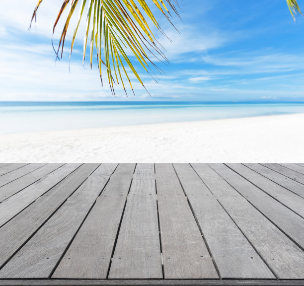 木制平台与热带海滩抽象背景图片下载