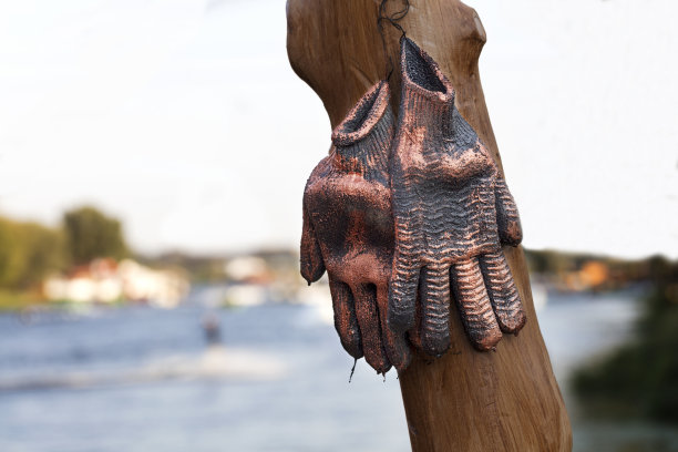 街头油漆工的工作手套图片下载