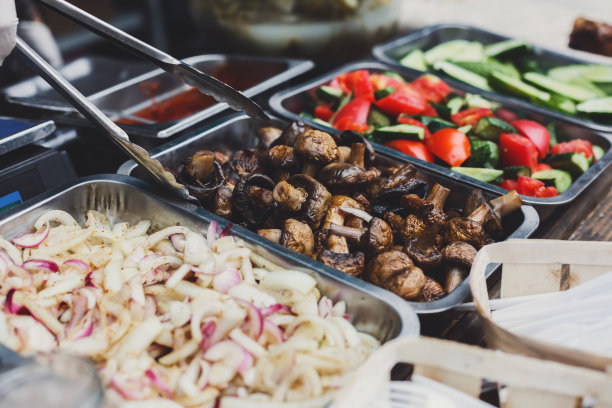 三明治吧沙拉选择金属容器图片下载