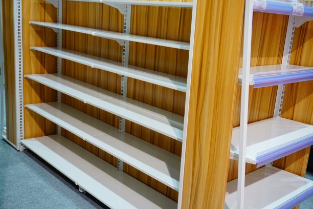 购物的货架上图片下载