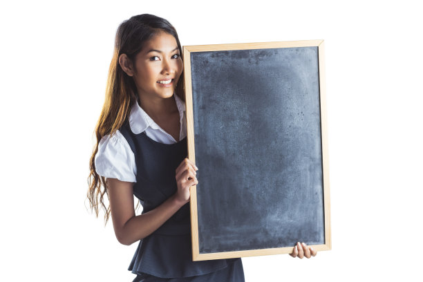 微笑着拿着黑板的女商人图片下载