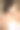 美丽的新娘坐在家里的沙发上调整头发图片下载