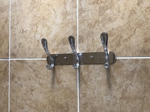 卫生间的衣架图片下载