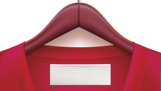 红色衣服的木制衣架，衣领上有空标签。销售或新产品广告的水平模板。衣服上的白色标签图片下载