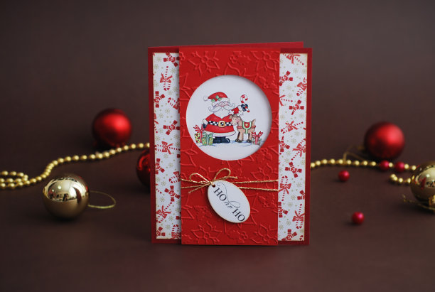 棕色背景的圣诞老人新年贺卡图片下载