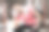 亚洲女性在健身后休息图片下载