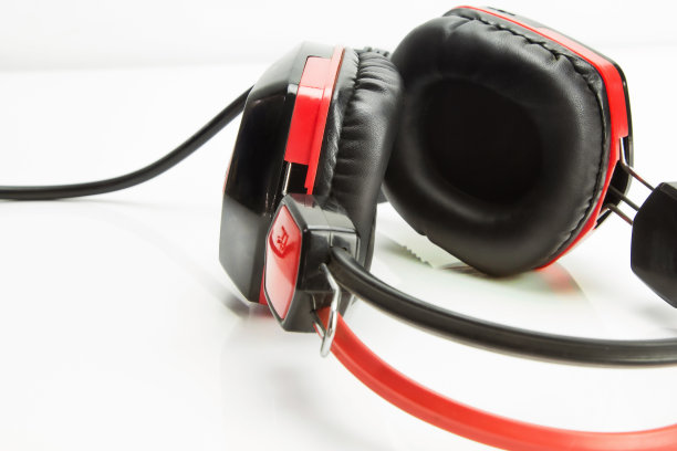 耳机白色背景。图片下载