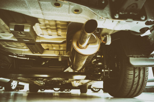 车底排气管及技术检查图片下载