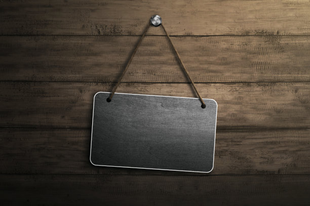 copyspace区域的空白招牌用绳子和钉子挂着图片下载