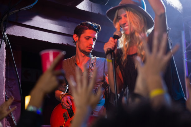 歌手登台表演素材图片