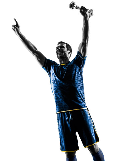 足球运动员男人快乐奖杯奖杯剪影孤立图片下载