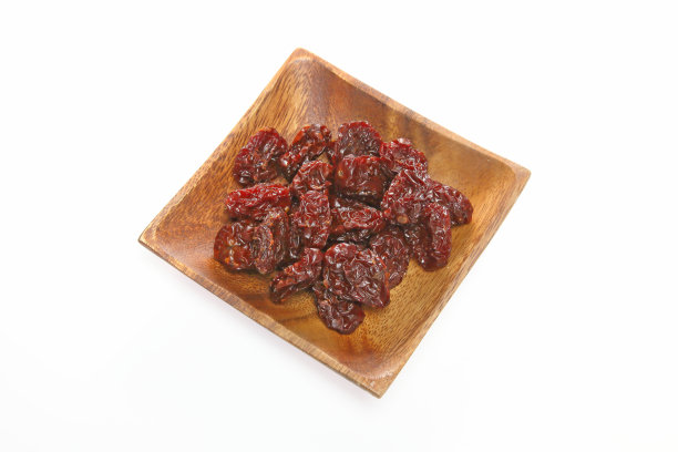 盘子里的干番茄图片下载