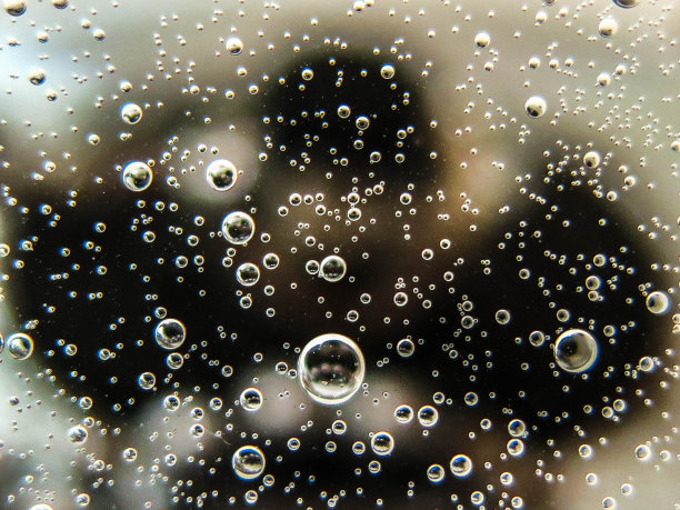 浴缸里的泡泡图片下载