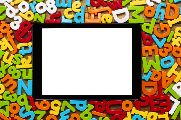 头顶上的数字平板电脑周围的字母和数字图片下载