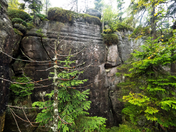 什切林山的岩层和迷宫是桌山中最伟大的山图片下载