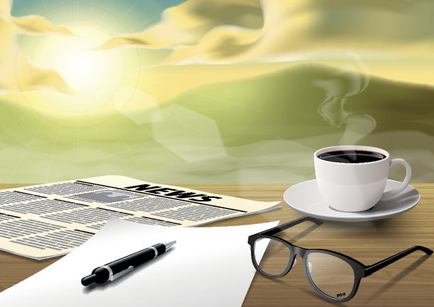 咖啡杯、纸、笔、新闻纸、玻璃放在木桌上图片下载