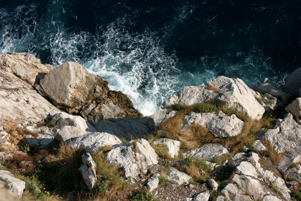 海边美丽的岩石图片下载