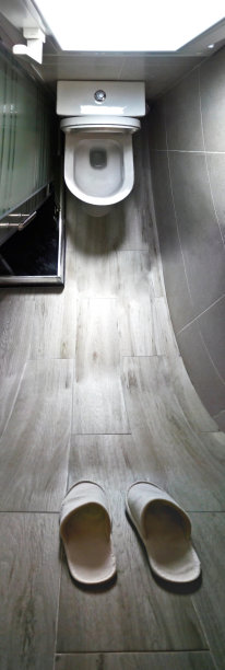 浴室里的拖鞋图片下载