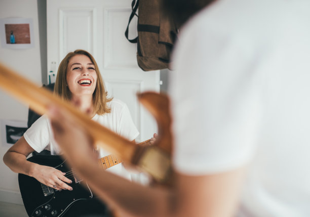 夫妻照片素材ID：310419984