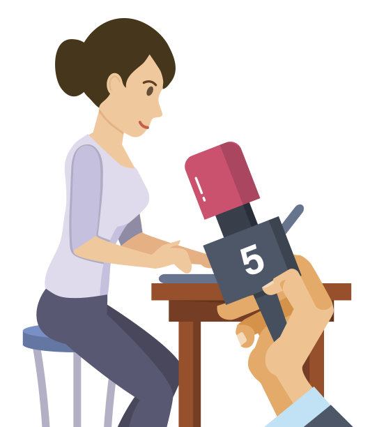 记者们在工作地点附近采访公司的一名员工图片下载