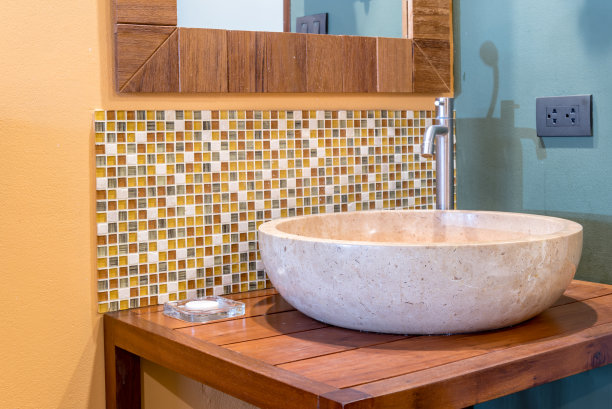 现代热带卫生间在卫生间设计图片下载