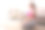 女子在英雄姿势训练瑜伽。图片下载
