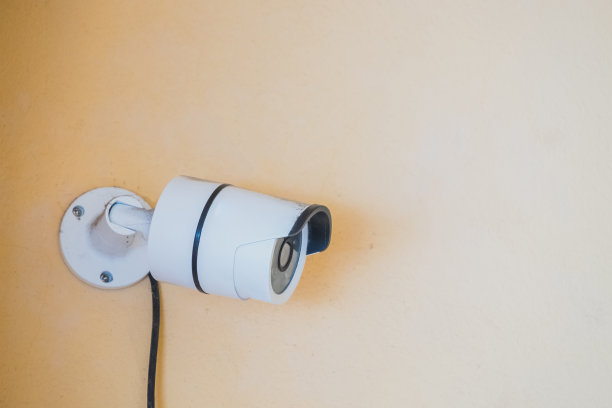 闭路电视摄像机可以记录交通、事故等事件。也可以防止小偷图片下载