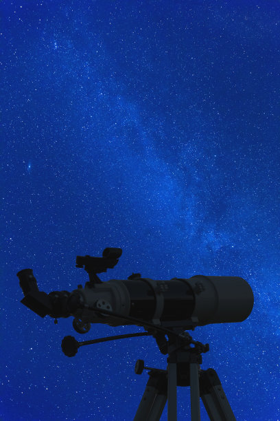 带有星空背景的望远镜剪影。这张照片的元素是我的作品。图片下载