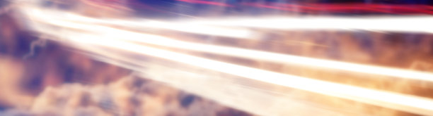 抽象的光在幻想的天空云上的踪迹图片下载