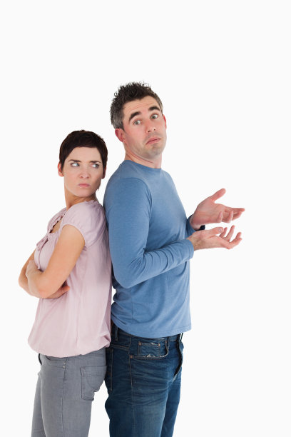 一个女人生她丈夫的气图片下载