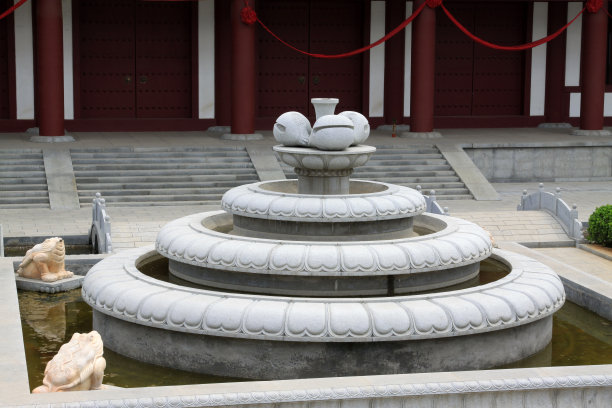 2014年5月10日，中国河北省唐山市邢国寺的石雕素材图片