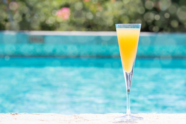 贝里尼的玻璃图片下载