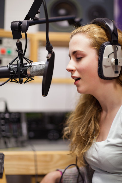 歌手录音的肖像图片下载