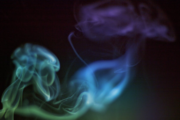 五颜六色的烟雾图片下载