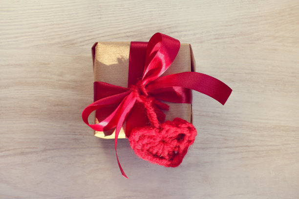 给最爱的人惊喜图片下载