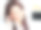 年轻的女商人在办公室里戴着耳机图片下载