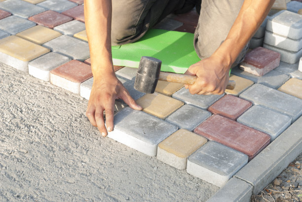 人行道上的瓷砖图片下载