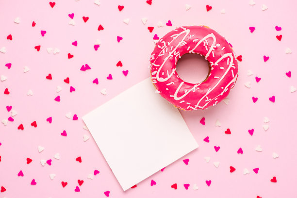 可爱的甜甜圈。图片下载