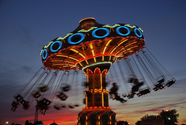 我的下一个秋千图片下载