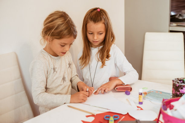 让我们做一个礼物吧图片下载