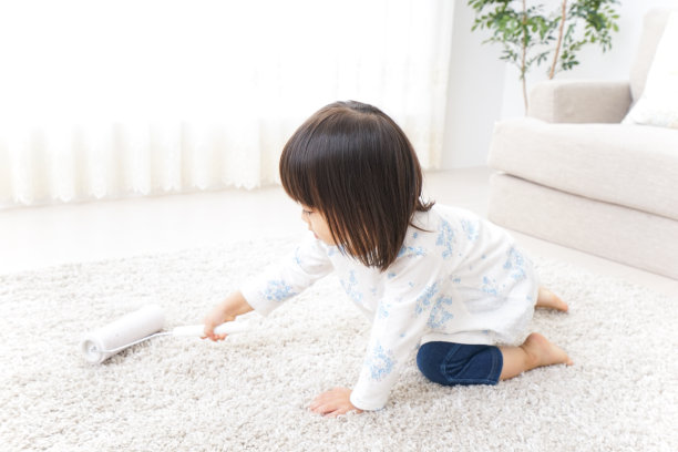 孩子打扫房间图片下载