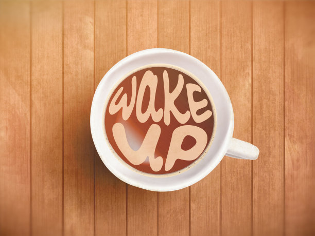 写着时间的咖啡杯，关于时间的激励名言，觉醒，正确的时刻。现实的黑咖啡在棕色木制背景与动机。早晨喝咖啡图片下载