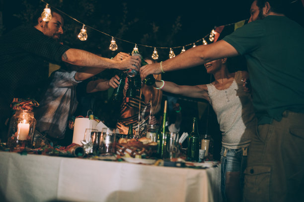 生日聚会吐司图片下载