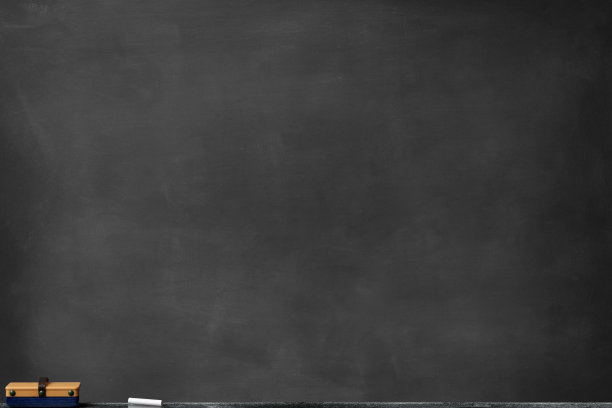 用板擦和粉笔制作的空白黑板素材图片